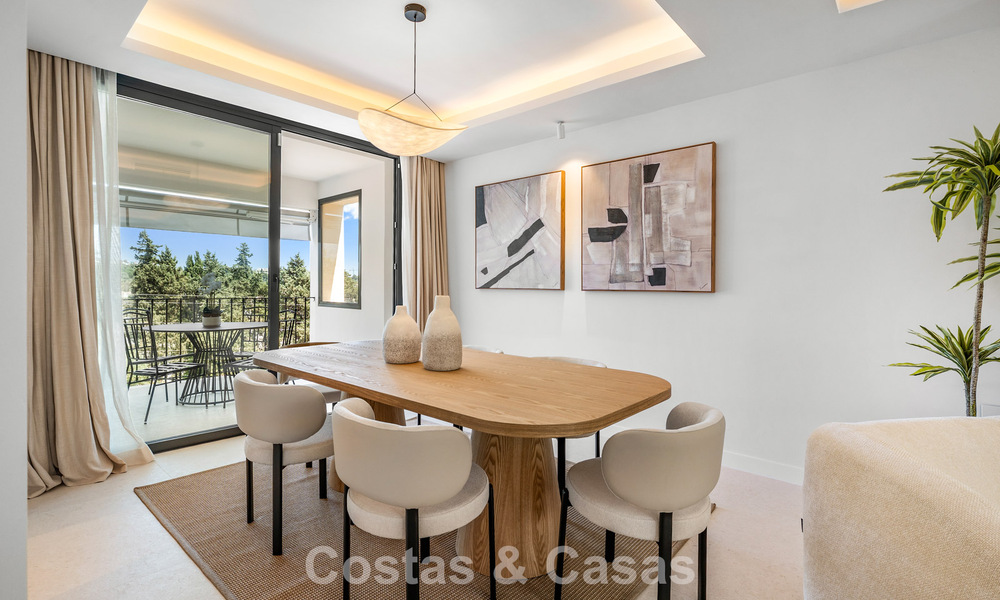 Preciosa casa adosada reformada en venta en primera línea de Aloha Golf en Nueva Andalucía, Marbella 781727