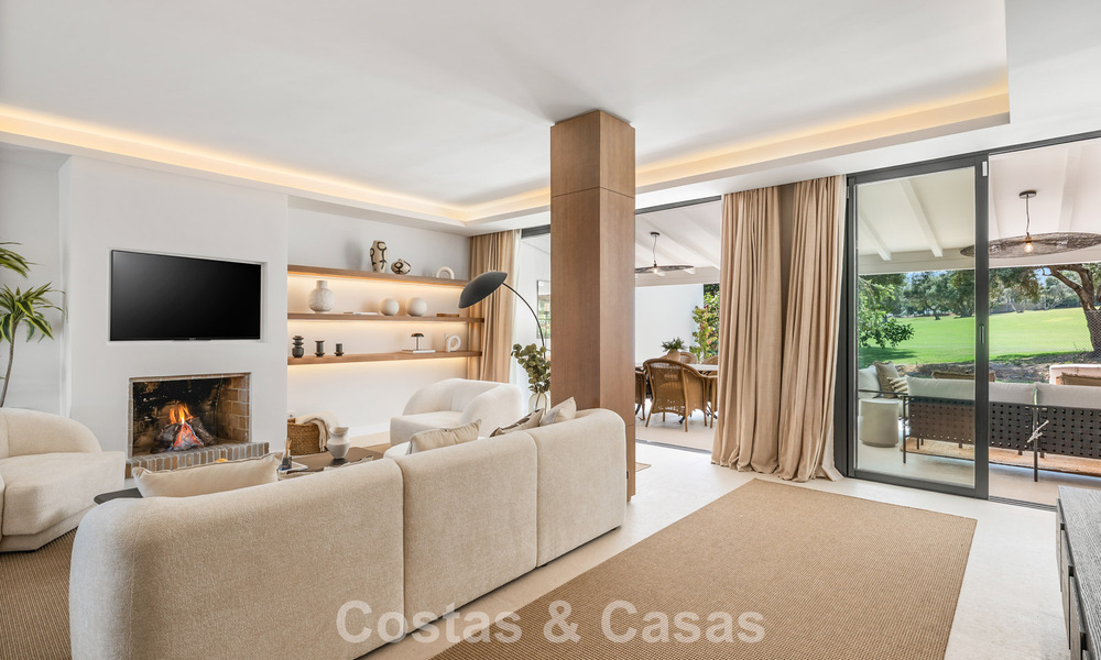 Preciosa casa adosada reformada en venta en primera línea de Aloha Golf en Nueva Andalucía, Marbella 781730