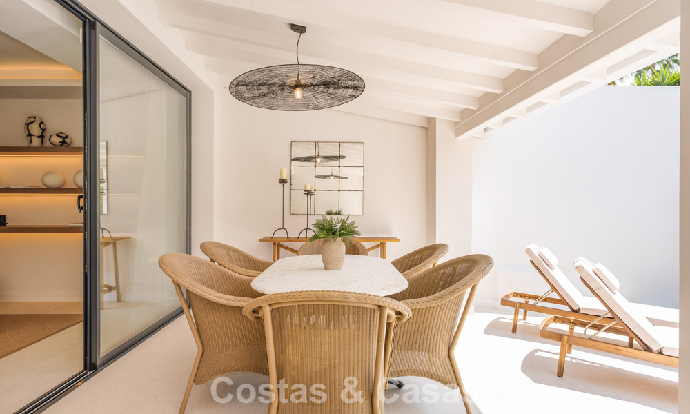 Preciosa casa adosada reformada en venta en primera línea de Aloha Golf en Nueva Andalucía, Marbella 781737