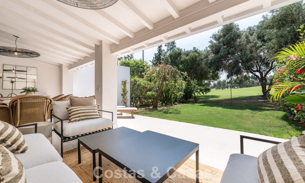 Preciosa casa adosada reformada en venta en primera línea de Aloha Golf en Nueva Andalucía, Marbella 781738
