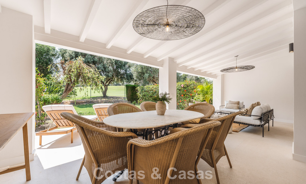Preciosa casa adosada reformada en venta en primera línea de Aloha Golf en Nueva Andalucía, Marbella 781739