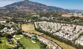 Preciosa casa adosada reformada en venta en primera línea de Aloha Golf en Nueva Andalucía, Marbella 781751 
