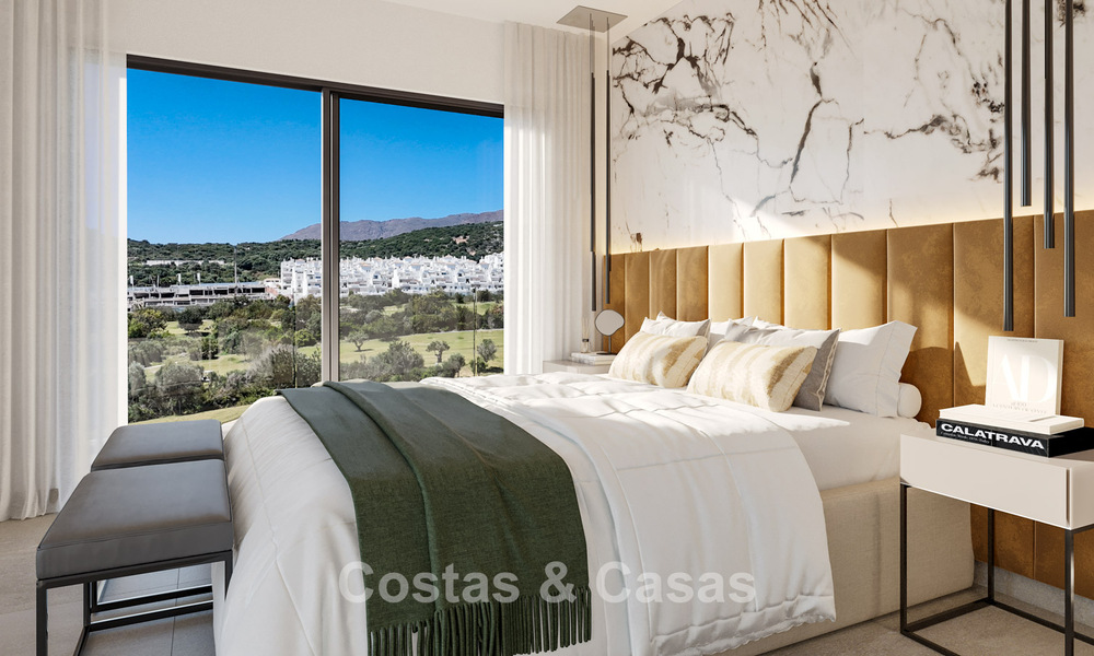 ¡Nuevo en el mercado! Villas de diseño de alta tecnología en venta en un codiciado entorno de golf cerca del centro de Estepona 781757