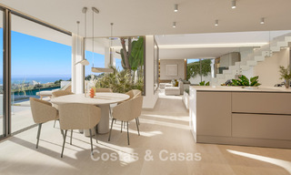 ¡Nuevo en el mercado! Villas de diseño de alta tecnología en venta en un codiciado entorno de golf cerca del centro de Estepona 781762 