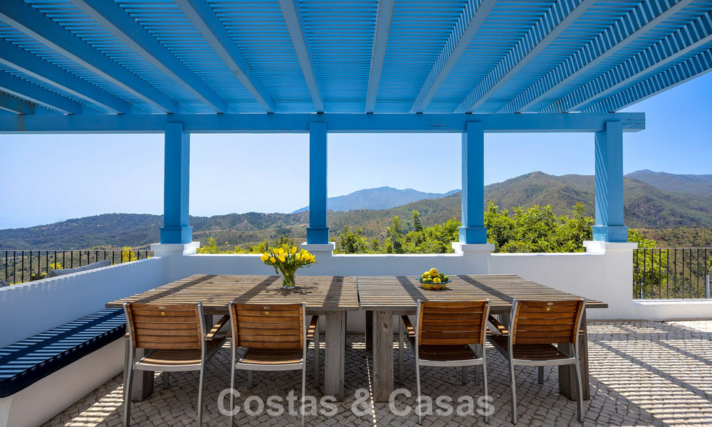 Casa mediterránea con impresionantes vistas al mar en venta en Benahavís, Marbella 781808