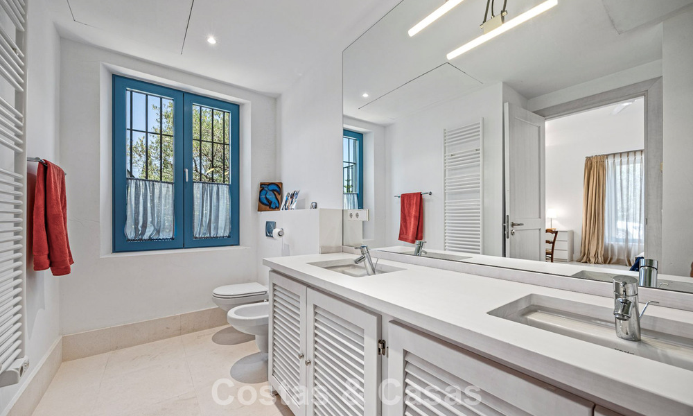 Casa mediterránea con impresionantes vistas al mar en venta en Benahavís, Marbella 781814