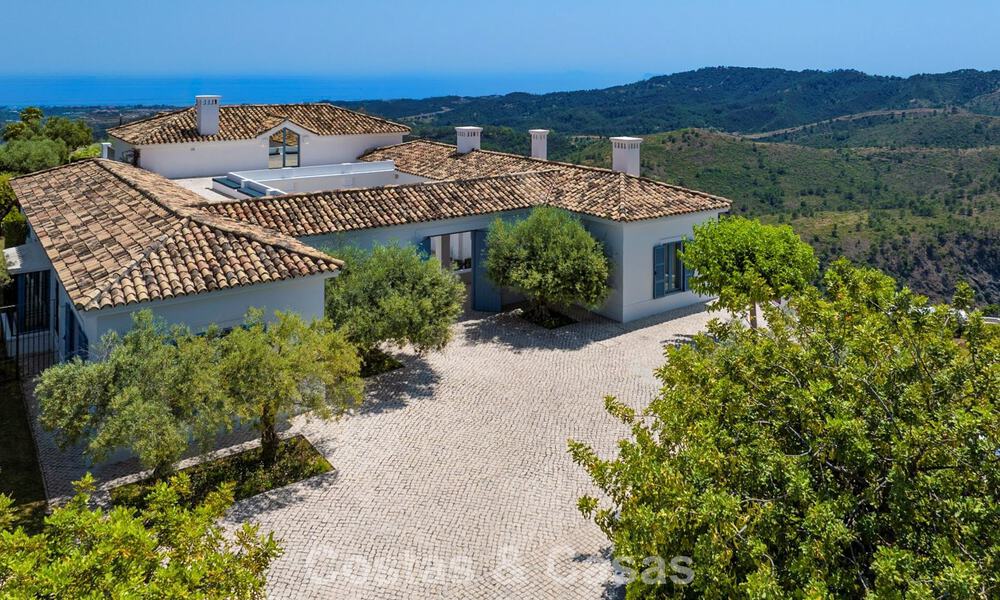 Casa mediterránea con impresionantes vistas al mar en venta en Benahavís, Marbella 781833