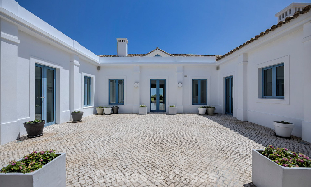 Casa mediterránea con impresionantes vistas al mar en venta en Benahavís, Marbella 781838