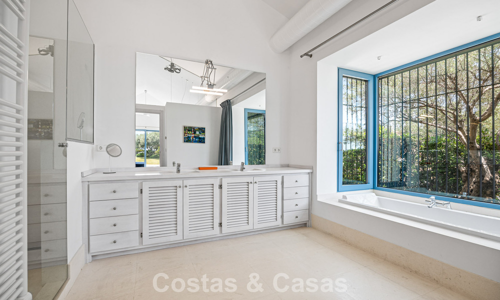 Casa mediterránea con impresionantes vistas al mar en venta en Benahavís, Marbella 781845