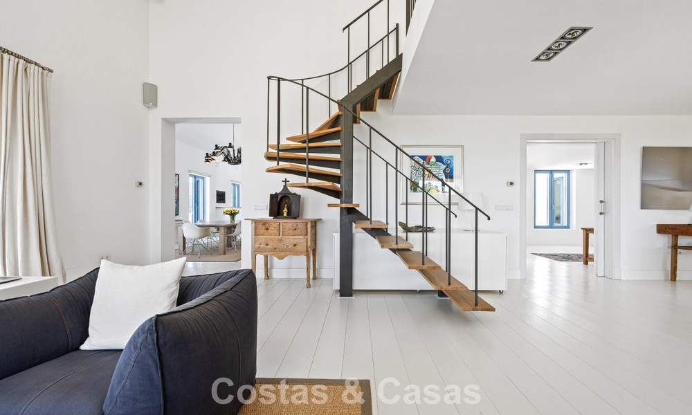 Casa mediterránea con impresionantes vistas al mar en venta en Benahavís, Marbella 781860