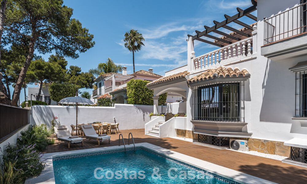 Elegante casa familiar en venta en el Valle del Golf de Nueva Andalucía, Marbella 781866