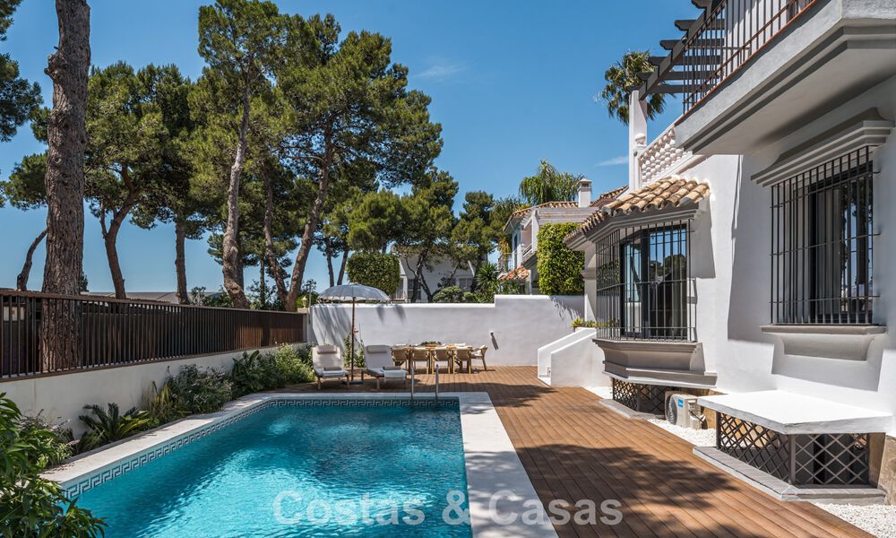 Elegante casa familiar en venta en el Valle del Golf de Nueva Andalucía, Marbella 781867