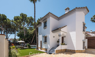 Elegante casa familiar en venta en el Valle del Golf de Nueva Andalucía, Marbella 781868 
