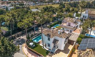Elegante casa familiar en venta en el Valle del Golf de Nueva Andalucía, Marbella 781874 