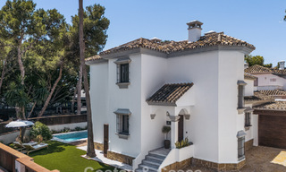 Elegante casa familiar en venta en el Valle del Golf de Nueva Andalucía, Marbella 781876 