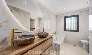 Elegante casa familiar en venta en el Valle del Golf de Nueva Andalucía, Marbella 781879 
