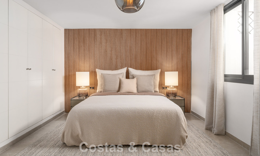 Elegante casa familiar en venta en el Valle del Golf de Nueva Andalucía, Marbella 781882