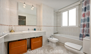 Amplio apartamento de 3 dormitorios en venta, a un paso de la playa y del centro de San Pedro, Marbella 781940 