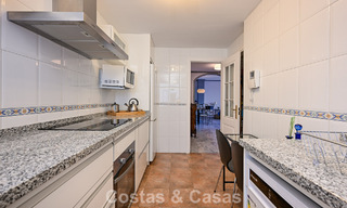 Amplio apartamento de 3 dormitorios en venta, a un paso de la playa y del centro de San Pedro, Marbella 781943 