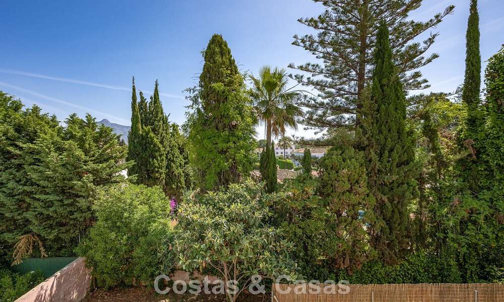 Amplio apartamento de 3 dormitorios en venta, a un paso de la playa y del centro de San Pedro, Marbella 781948