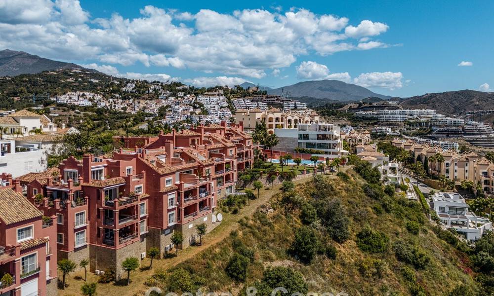 Ático dúplex listo para entrar a vivir con impresionantes vistas al mar en venta en Marbella - Benahavís 782418