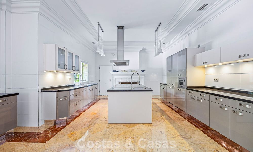 Residencia única, majestuosa y señorial en venta en el corazón de la prestigiosa Milla de Oro de Marbella 782430