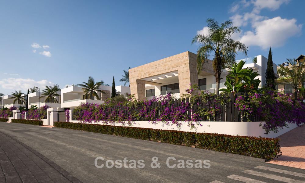 Villas nuevas en venta a un paso de una fantástica casa club en la Nueva Milla de Oro, entre Marbella y Estepona 781977