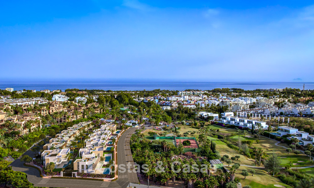 Villas nuevas en venta a un paso de una fantástica casa club en la Nueva Milla de Oro, entre Marbella y Estepona 781997