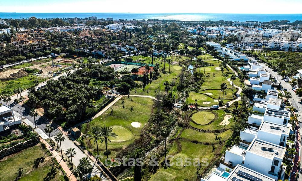 Villas nuevas en venta a un paso de una fantástica casa club en la Nueva Milla de Oro, entre Marbella y Estepona 782005