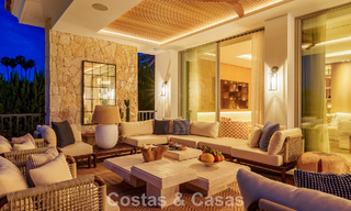 Villa de lujo elegantemente renovada y lista para entrar a vivir en el corazón del Valle del Golf de Nueva Andalucía, Marbella 783154 