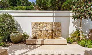 Villa de lujo elegantemente renovada y lista para entrar a vivir en el corazón del Valle del Golf de Nueva Andalucía, Marbella 783198 