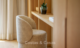 Villa de lujo elegantemente renovada y lista para entrar a vivir en el corazón del Valle del Golf de Nueva Andalucía, Marbella 783205 