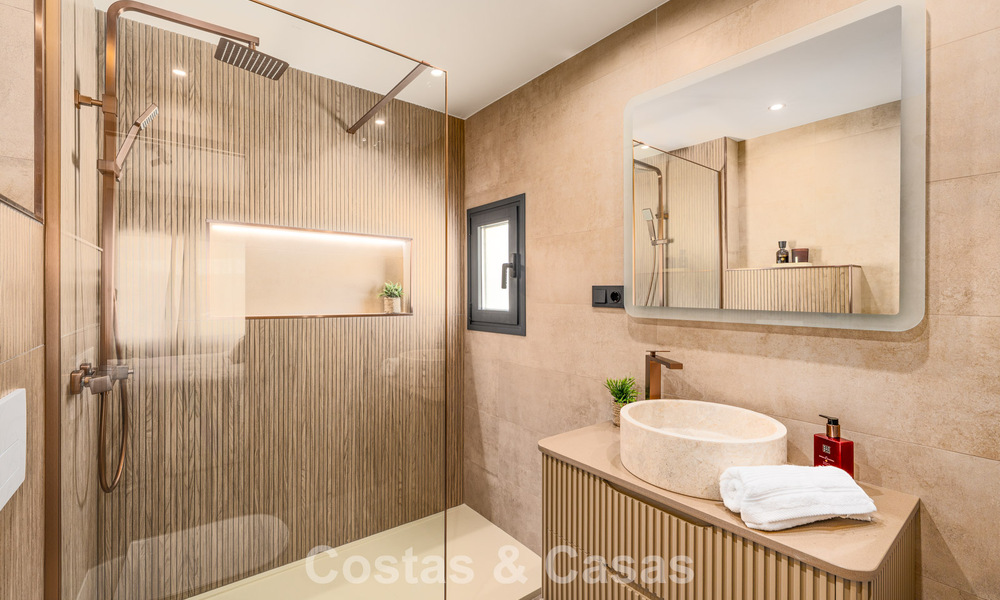 Ático dúplex listo para entrar a vivir en venta en un complejo cerrado en Rio Verde - Nueva Andalucía, Marbella 782211