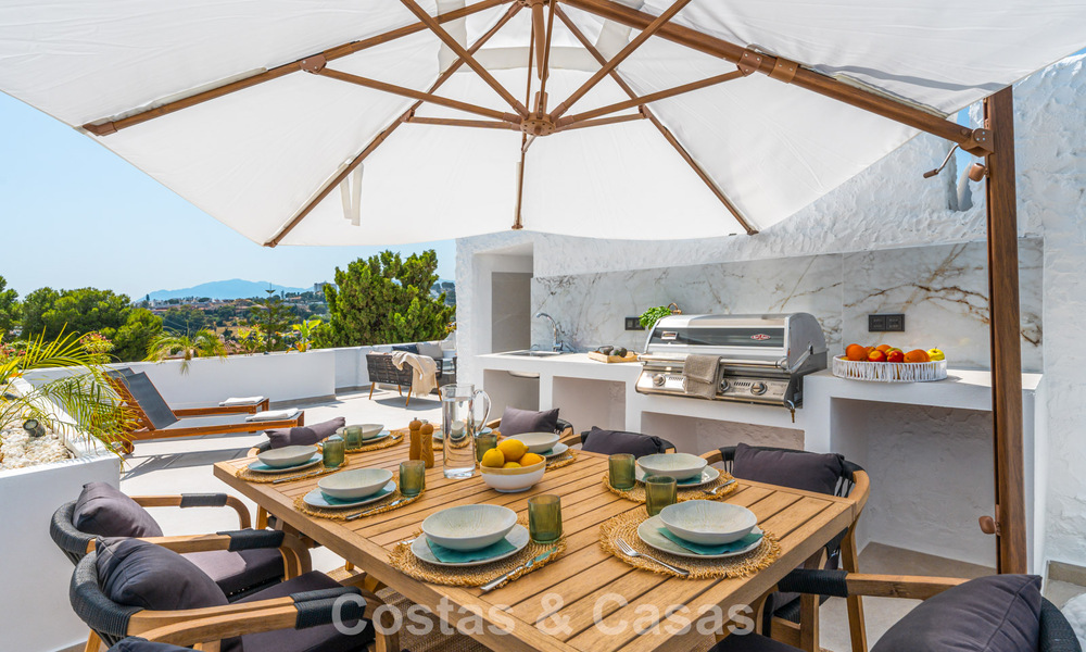 Ático dúplex listo para entrar a vivir en venta en un complejo cerrado en Rio Verde - Nueva Andalucía, Marbella 782230