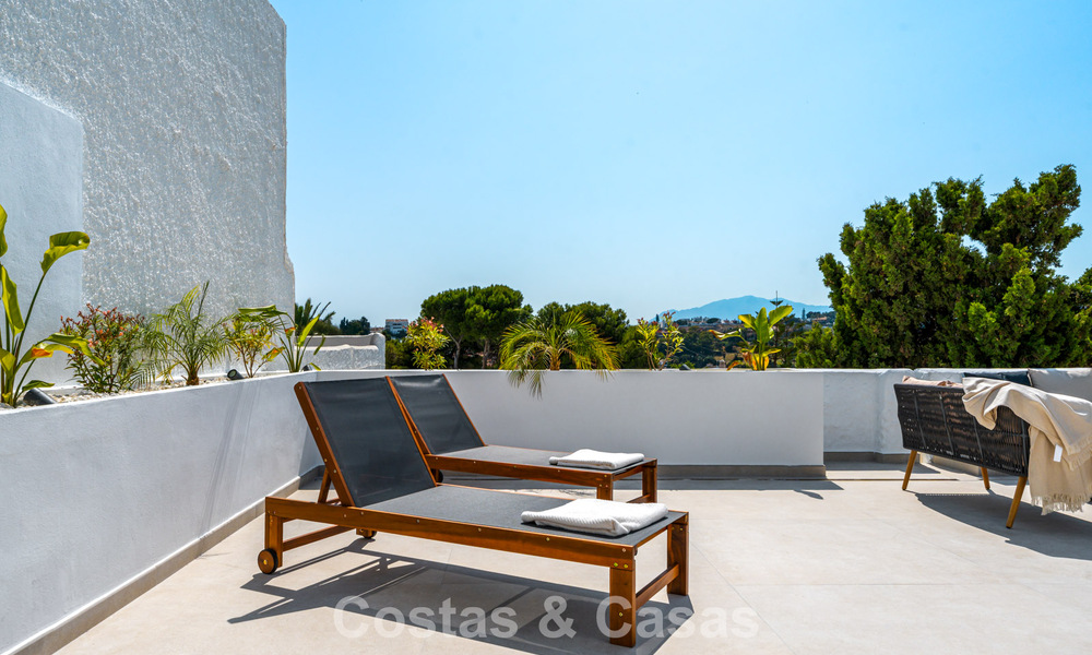 Ático dúplex listo para entrar a vivir en venta en un complejo cerrado en Rio Verde - Nueva Andalucía, Marbella 782232