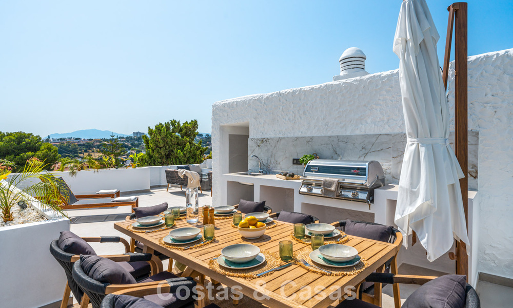 Ático dúplex listo para entrar a vivir en venta en un complejo cerrado en Rio Verde - Nueva Andalucía, Marbella 782234