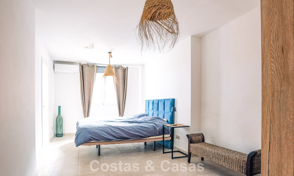 Villa mediterránea lista para entrar a vivir en un complejo de golf cerrado en la Nueva Milla de Oro, entre Marbella y Estepona 782148