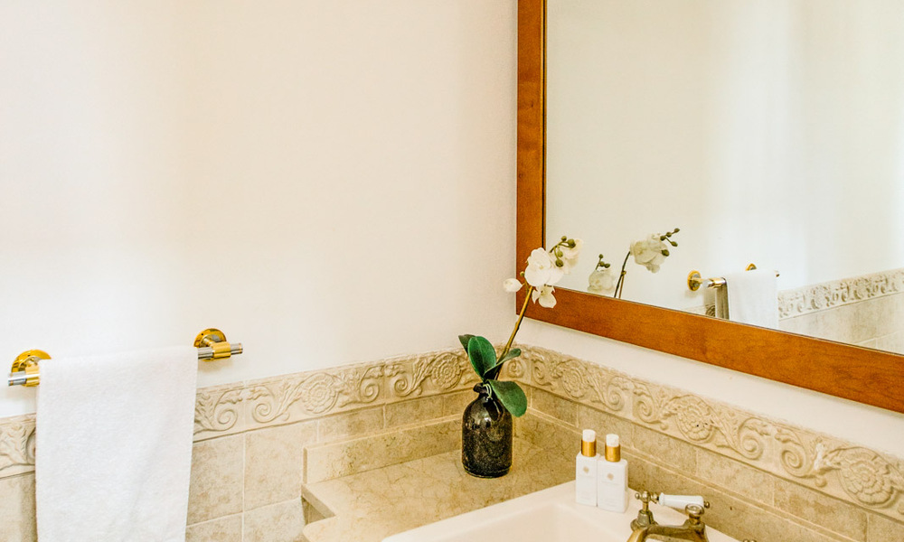 Villa mediterránea lista para entrar a vivir en un complejo de golf cerrado en la Nueva Milla de Oro, entre Marbella y Estepona 782154