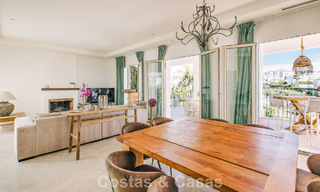 Villa mediterránea lista para entrar a vivir en un complejo de golf cerrado en la Nueva Milla de Oro, entre Marbella y Estepona 782183 