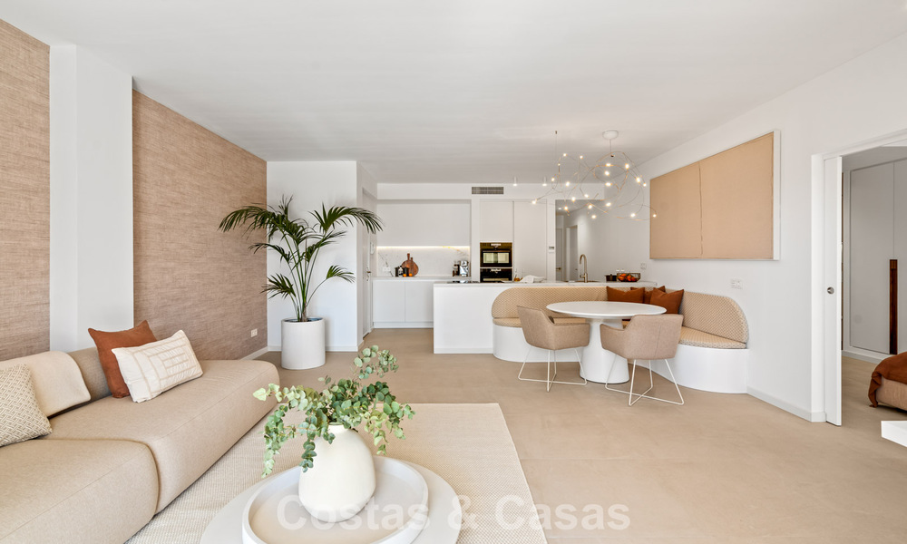 Apartamento de 3 dormitorios listo para entrar a vivir en un complejo en primera línea de golf en Nueva Andalucía, Marbella 782272