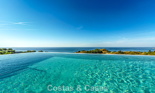 Villa lista para entrar a vivir con vistas al mar, en venta en una tranquila zona residencial de Benalmádena, Costa del Sol. 782322 