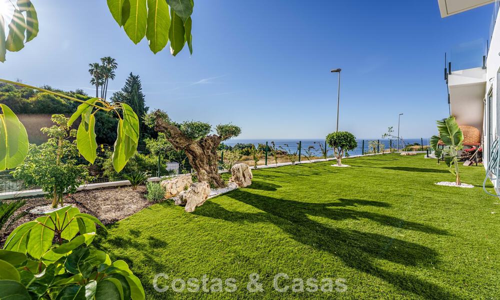 Villa lista para entrar a vivir con vistas al mar, en venta en una tranquila zona residencial de Benalmádena, Costa del Sol. 782323