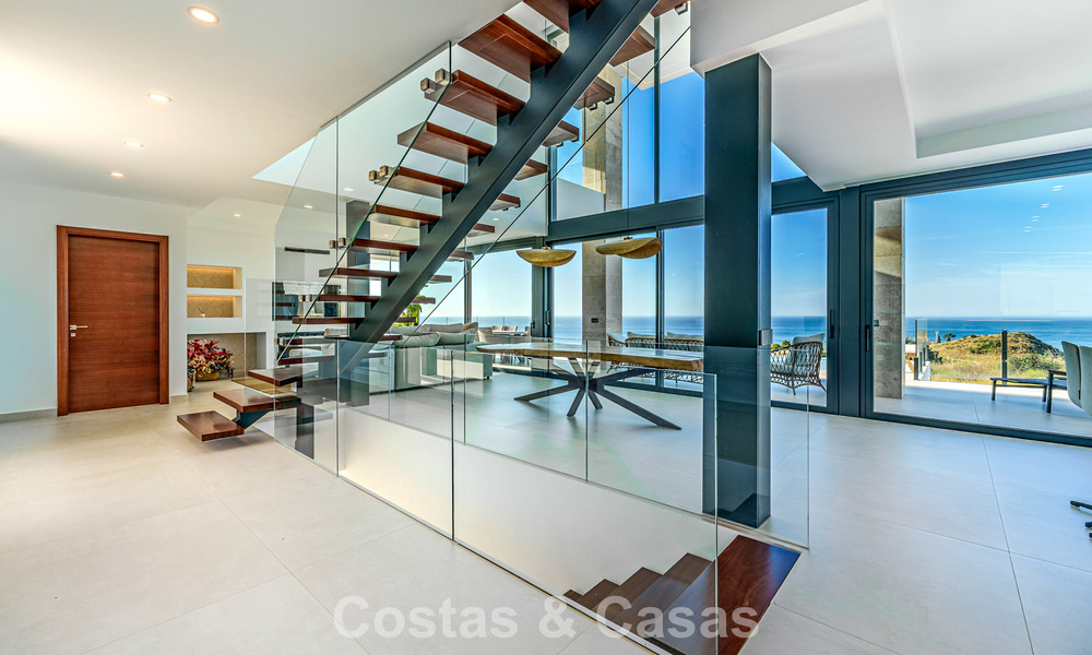 Villa lista para entrar a vivir con vistas al mar, en venta en una tranquila zona residencial de Benalmádena, Costa del Sol. 782326