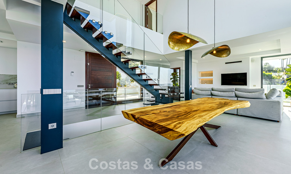 Villa lista para entrar a vivir con vistas al mar, en venta en una tranquila zona residencial de Benalmádena, Costa del Sol. 782333