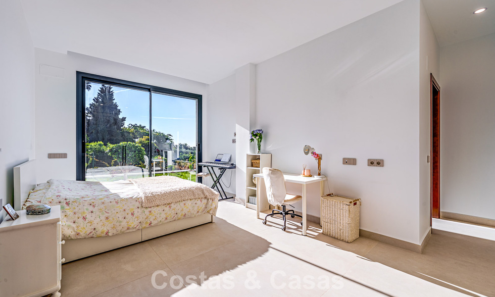 Villa lista para entrar a vivir con vistas al mar, en venta en una tranquila zona residencial de Benalmádena, Costa del Sol. 782338