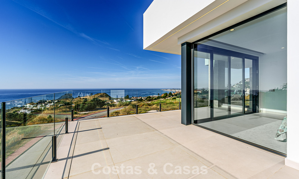 Villa lista para entrar a vivir con vistas al mar, en venta en una tranquila zona residencial de Benalmádena, Costa del Sol. 782348