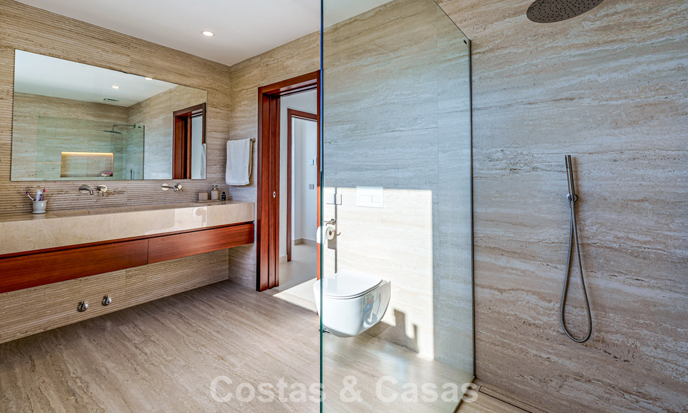 Villa lista para entrar a vivir con vistas al mar, en venta en una tranquila zona residencial de Benalmádena, Costa del Sol. 782350