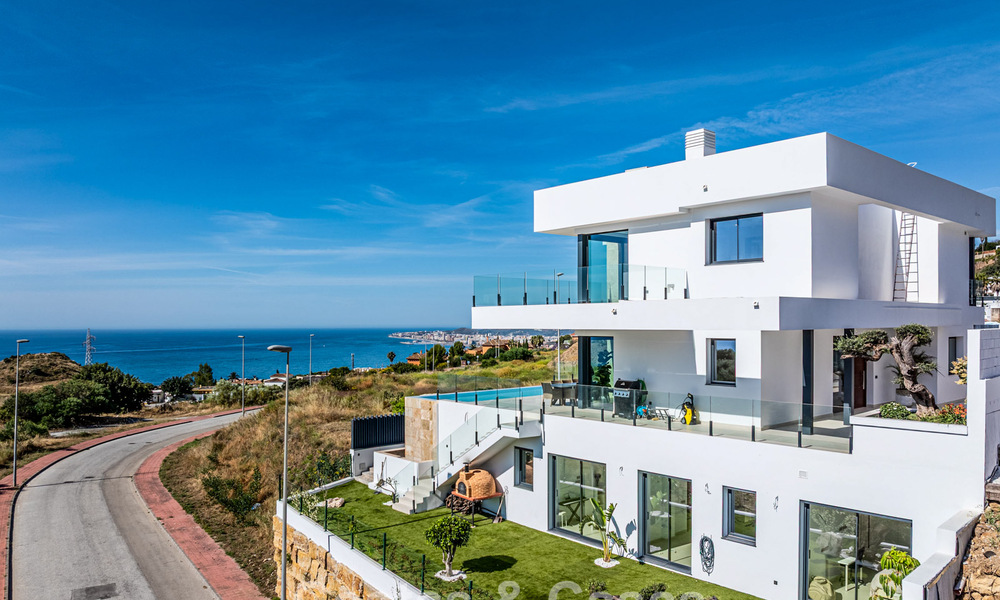Villa lista para entrar a vivir con vistas al mar, en venta en una tranquila zona residencial de Benalmádena, Costa del Sol. 782357