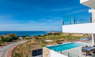 Villa lista para entrar a vivir con vistas al mar, en venta en una tranquila zona residencial de Benalmádena, Costa del Sol. 782358 