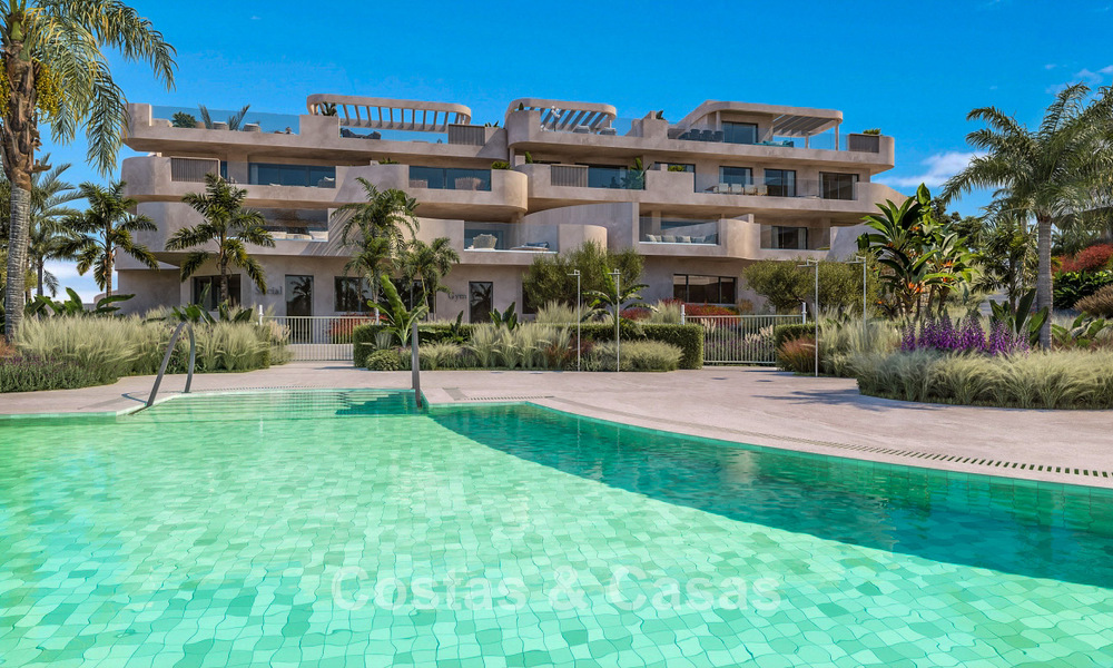 Elegantes apartamentos boutique en venta a un paso de la playa en Estepona Oeste 782601
